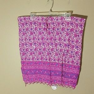 Pink paisley sz L skirt